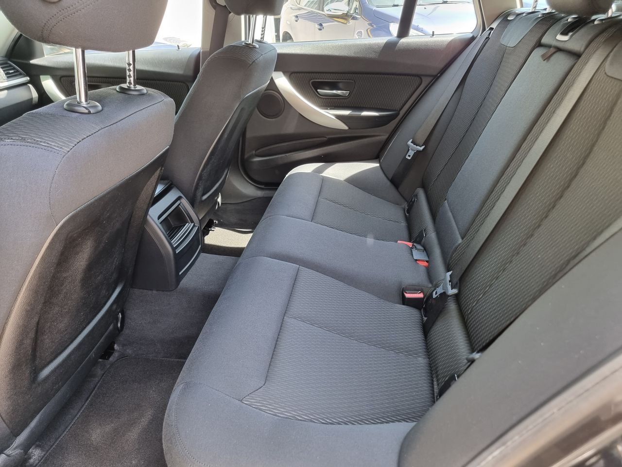 Notranja slika - BMW Serija 3 - Touring: 320d xDrive - HITRI KREDIT BREZ POLOGA - 10
