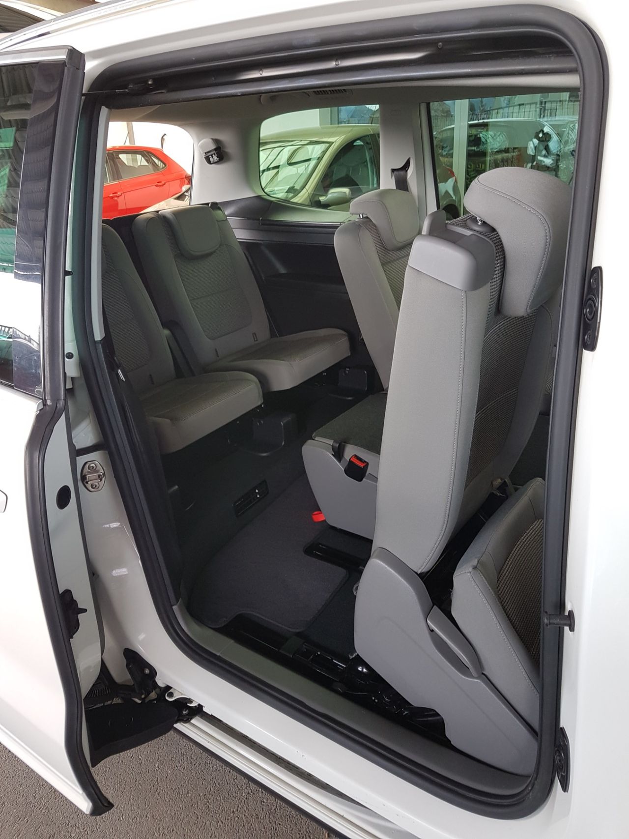 Zunanja slika - VW Sharan - 2,0 TDI Comfortline - 17