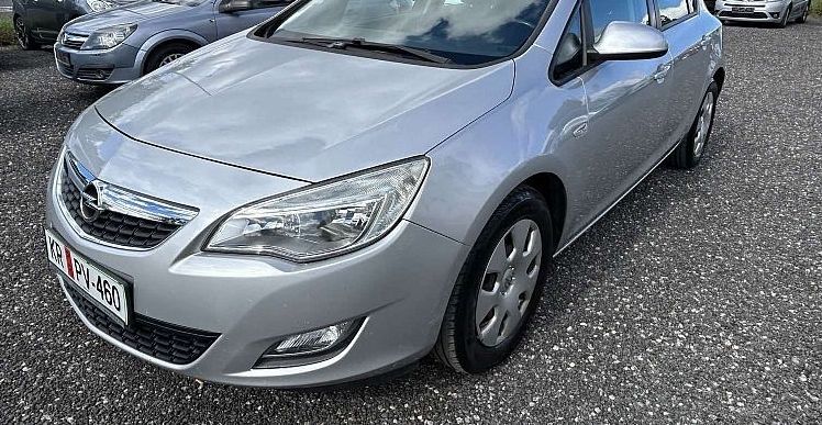 Zunanja slika - Opel Astra - 1.7CDTI 81 KW + BREZ POLOGA TUDI ZA TUJCE - 1