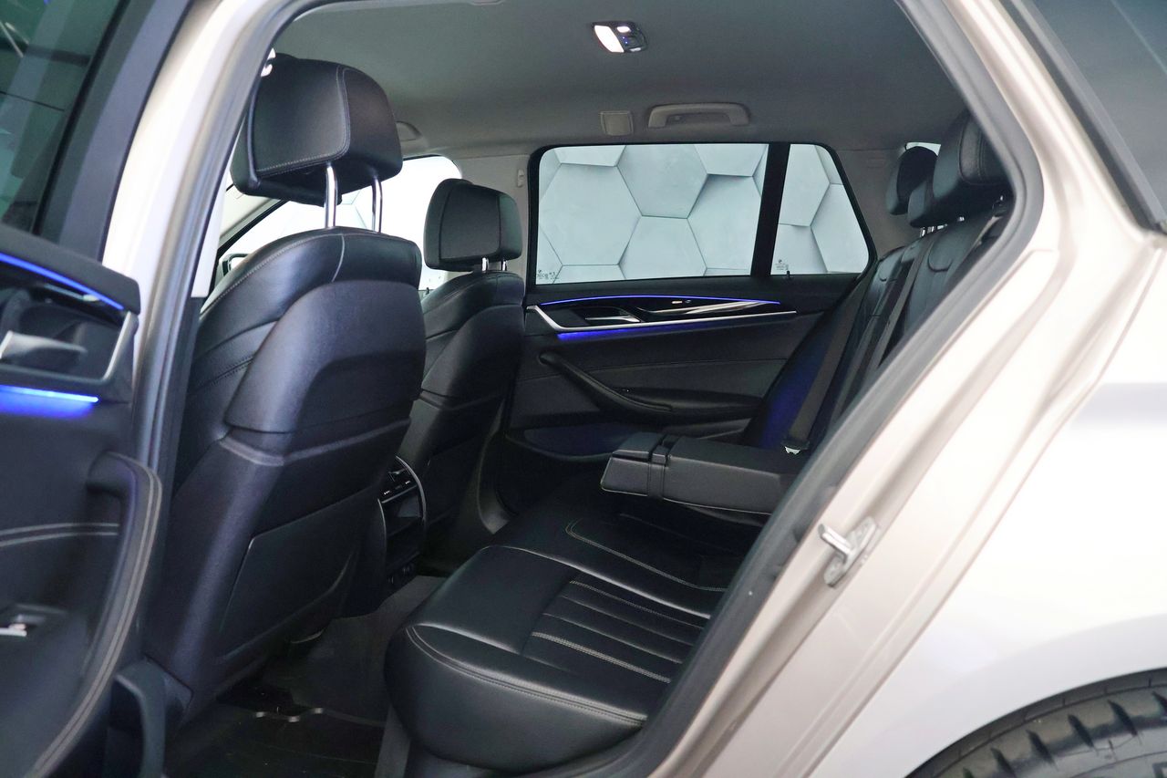 Zunanja slika - BMW 520 - d x-Drive Aut Sportline 191KM - 10