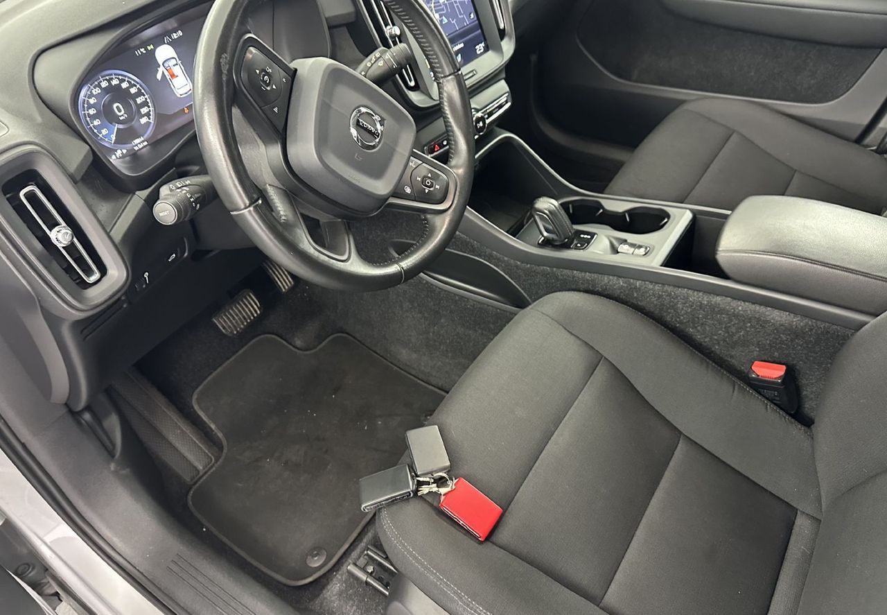 Zunanja slika - Volvo XC40 - D3 AWD Momentum Avt. KAMERA.NAVI.ALU.4X4.TOP - 8
