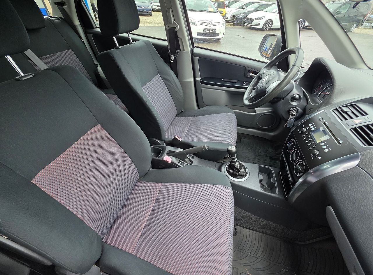 Zunanja slika - Suzuki SX4 - 1.9 TD COMFORT+ 4X4 ABS.KLIMA.CD  LEPO OHRANJEN - 12
