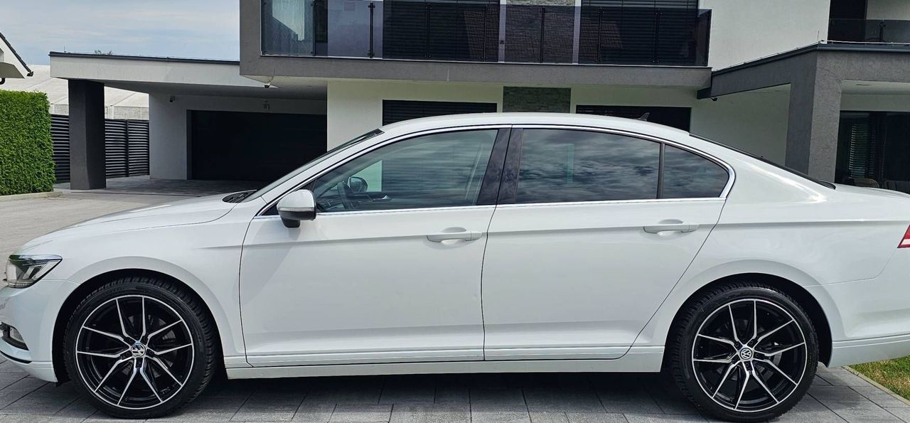 Zunanja slika - VW Passat - 2.0 TDI-SPORT LINE- FULL LED-LIMUZINA-1 LASTNIK-.. - 5