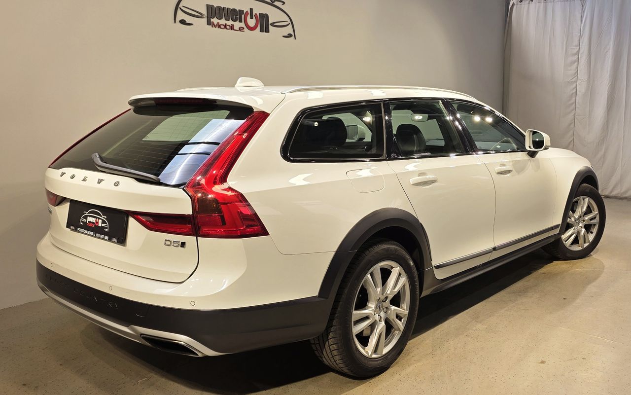 Zunanja slika - Volvo V90 - Cross Country D5 AWD Pro Avt. USNJE PANO ACC LANE LED - 5