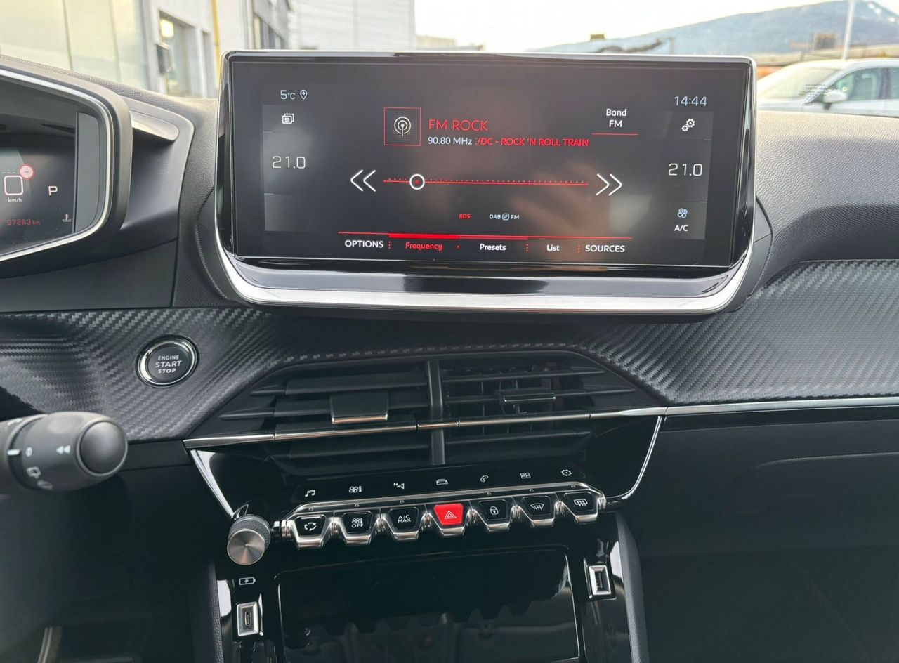 Zunanja slika - Peugeot 2008 - 1.5 BLUEHDI ALLURE PACK KAMERA-TEMP.-NAVI - 17