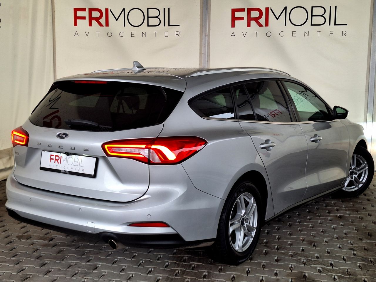 Zunanja slika - Ford Focus - 1.5 EcoBlue Trend•NAVI•KAMERA•DAB•PARK.SENZORJI• - 6