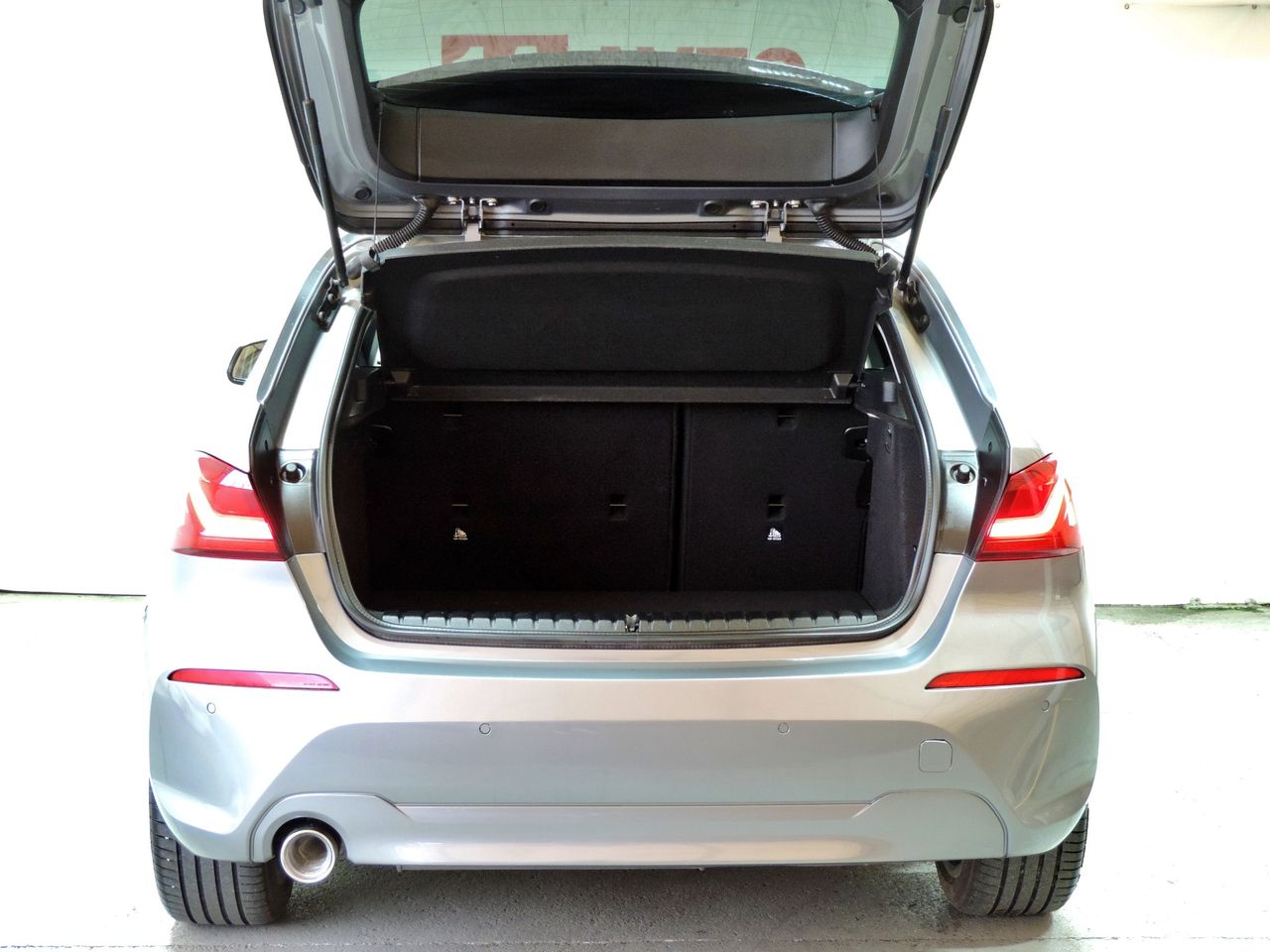 Zunanja slika - BMW Serija 1 - 1 Series 116d Avt. KAMERA-LED-COCKPIT... - 20