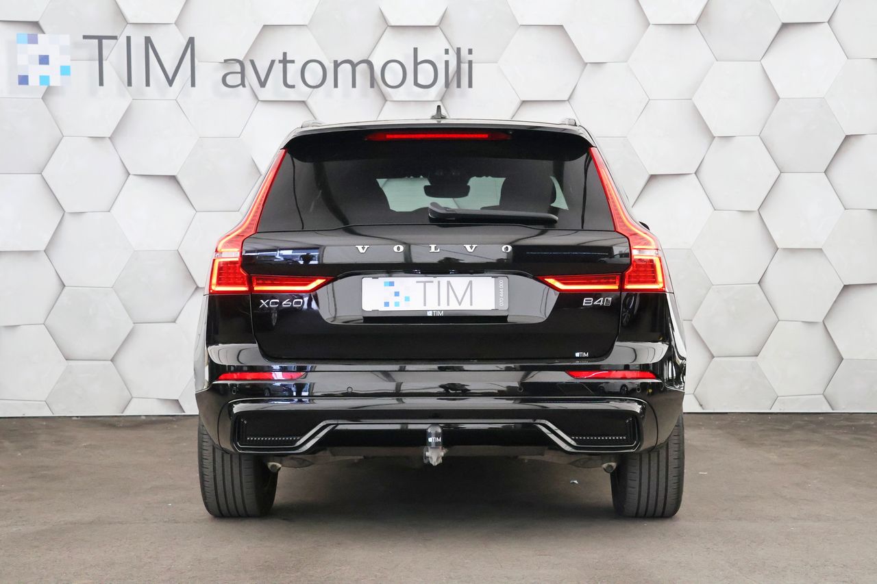 Zunanja slika - Volvo XC60 - B4D 2.0d AWD Geartronic R-Design DARK Plus 197KM - 6