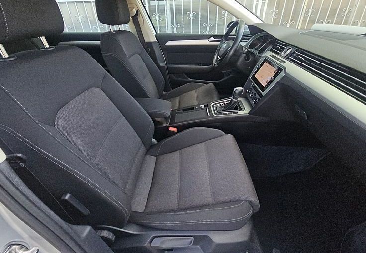 Zunanja slika - VW Passat - Variant 2.0 TDI 150ks DSG °FULL-LED° °NAVIGACIJA° °17-COL° - 9