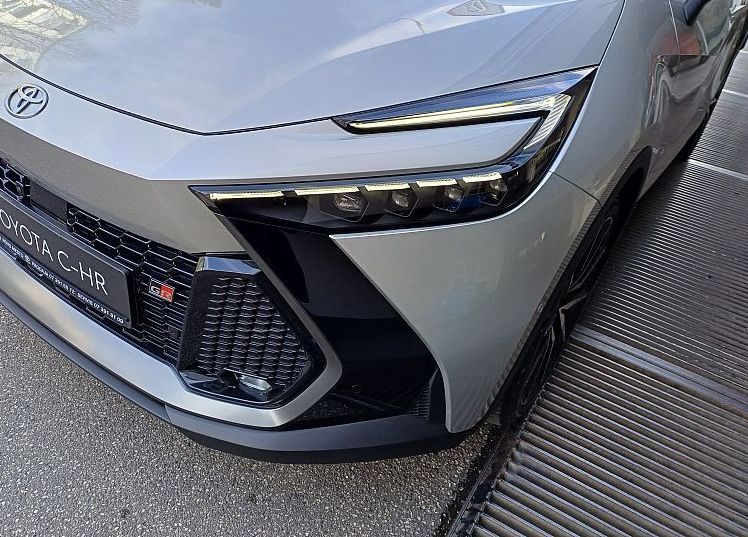Zunanja slika - Toyota C-HR - 2.0 hibrid  HEV  GR SPORT PREMIERE - 6