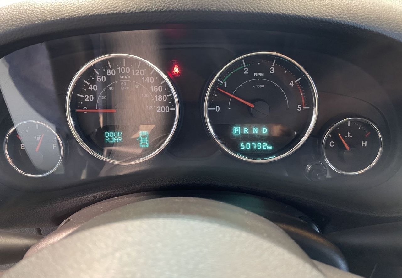 Zunanja slika - Jeep Wrangler - 2.8CRD-AUT-SAHARA-GRETJE SEDEŽEV-USNJE - 13