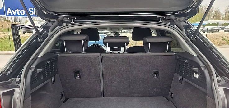 Zunanja slika - Audi Q2 - 30 TDI S tronic Sport DODRA KOMBINACIJA VOZILA... - 9