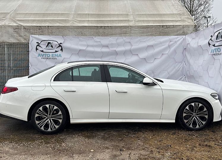 Zunanja slika - Mercedes-Benz E-Razred - E 220d HYBRID - LED - PANORAMA - VIRTUAL - ACC - - 5
