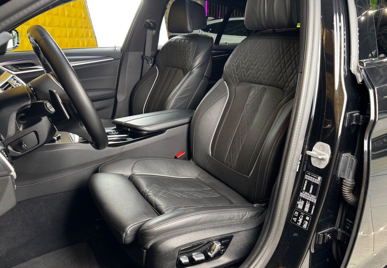 Zunanja slika - BMW Serija 5 - : 530d xDrive M Sport-LASER-4CONTROL-HLAJENJE-HEAD - 15