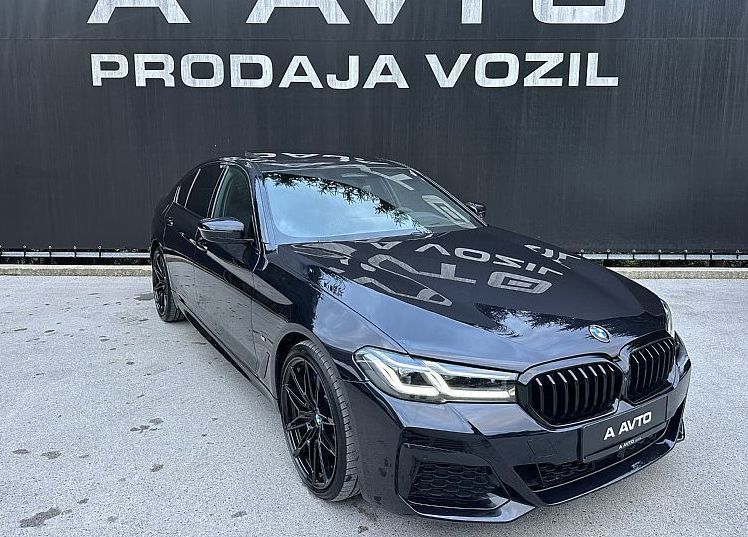 Zunanja slika - BMW Serija 5 - : 540d xDrive ADAPTIVE-LASER-STR.OKNO-HARMAN-KAM360 - 2