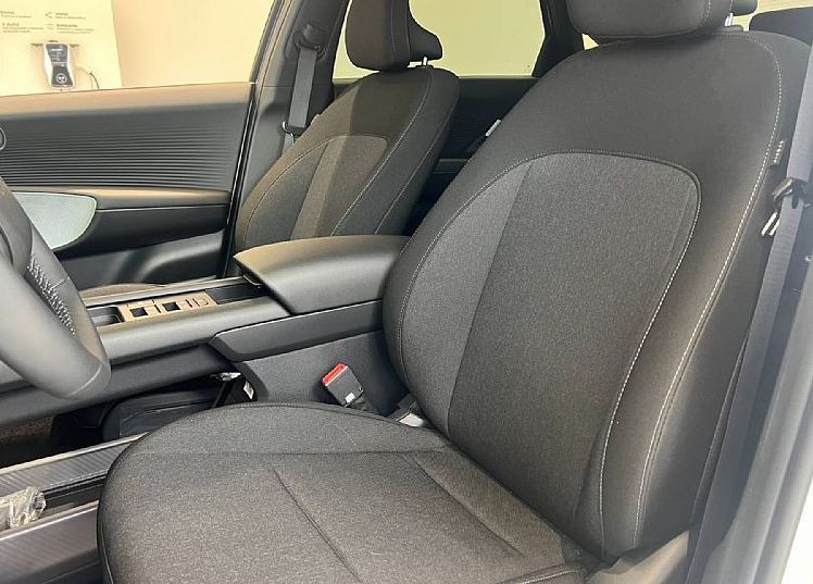 Zunanja slika - Hyundai Ioniq 6 - PREMIUM  WINTER I.. topl. črpalka. ambient - 9