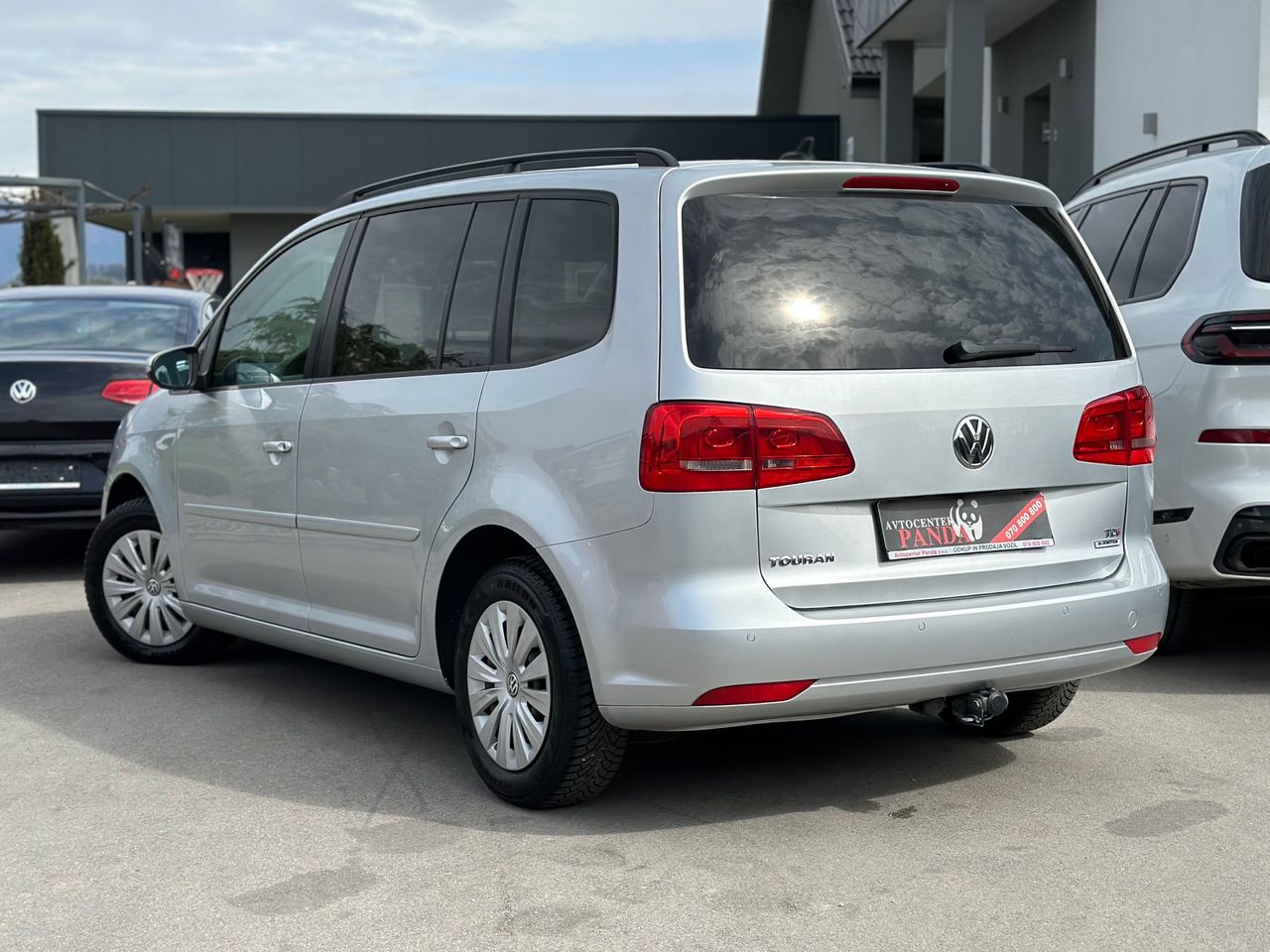 Zunanja slika - VW Touran - 1.6 TDI BlueMotion Comfortline+PDC+KLJUKA+ODLIČ.. - 3