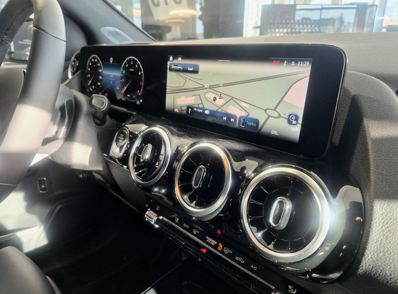 Zunanja slika - Mercedes-Benz B-Razred - B 180 DCT - 13