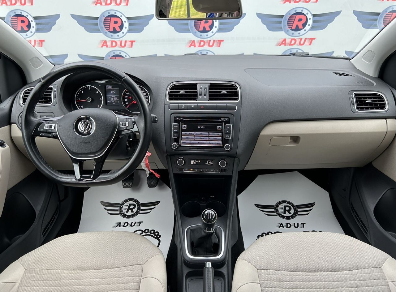 Zunanja slika - VW Polo - 1.6 TDI DPF Highline 66  90  PARK. NAVI. 1 LET.J.. - 8