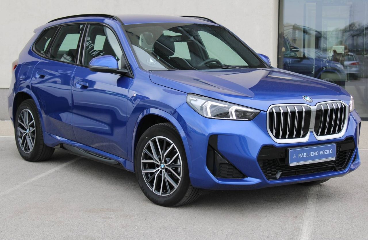 Zunanja slika - BMW X1 - serija :  sDrive18i  AT  M SPORT KAMERA KEYLESS LED - 3