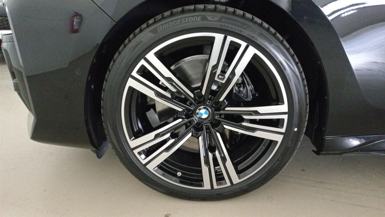 Zunanja slika - BMW Serija 7 - 730d xDrive - 5