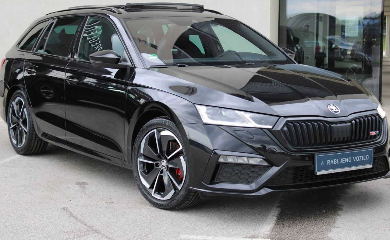 Zunanja slika - Škoda Octavia - Combi 2.0TDI RS DSG HEAD UP CANTON DCC KAM PANO - 2
