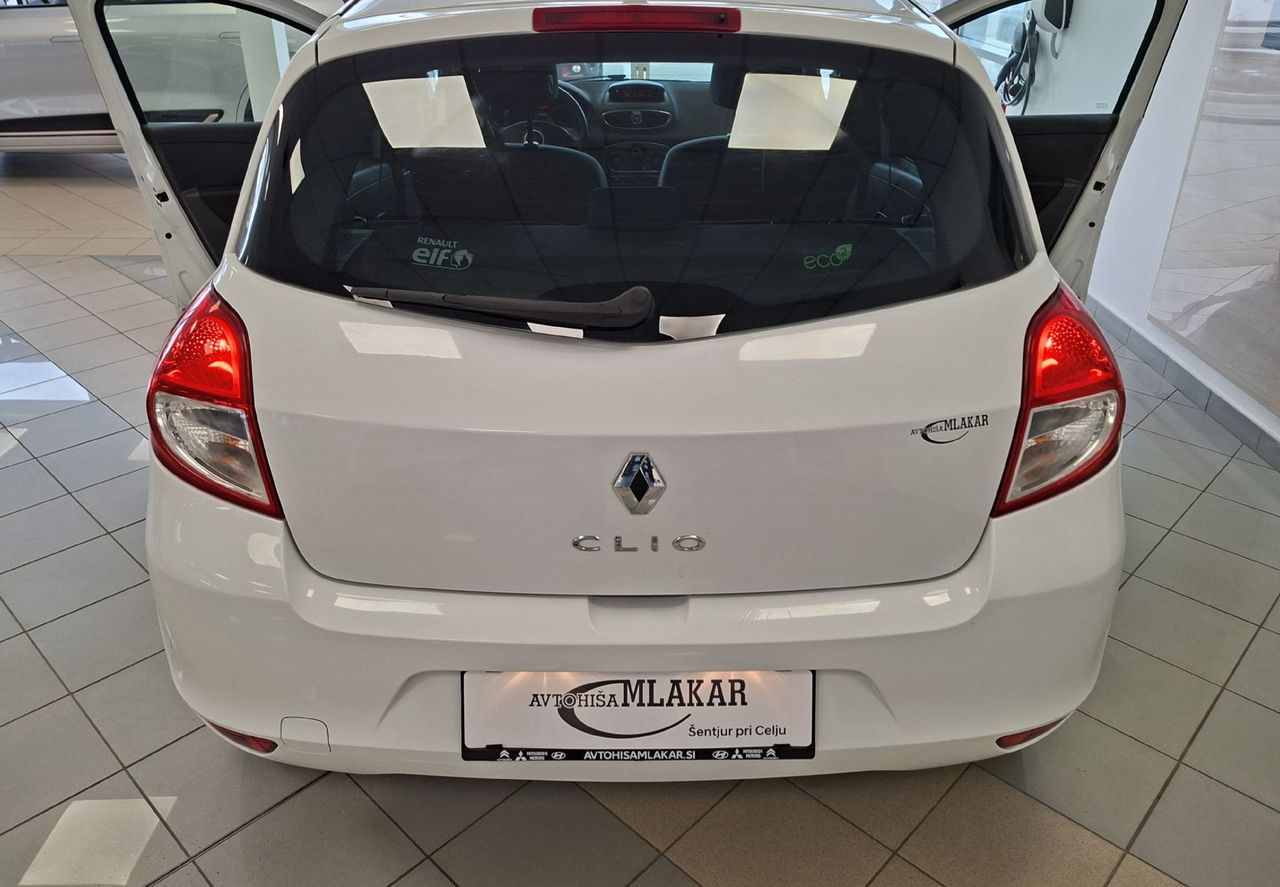 Zunanja slika - Renault Clio - Authentique 1.2 16V 5v-HITRI KREDIT- - 5