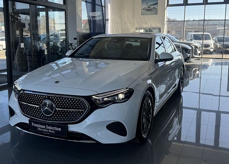 Zunanja slika - Mercedes-Benz E-Razred - 220d-AUT-MULTIBEAM-DISTRONIC-NAVI-MEMORY-PREMIUM - 3