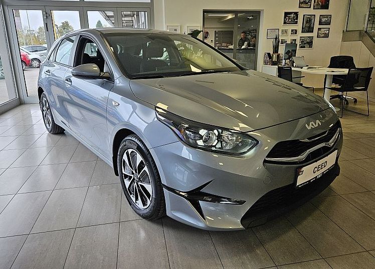 Zunanja slika - KIA Ceed - 1.0 T-GDi LX Champion+ ISG. M T 74 kW. VEČ BARV - 3