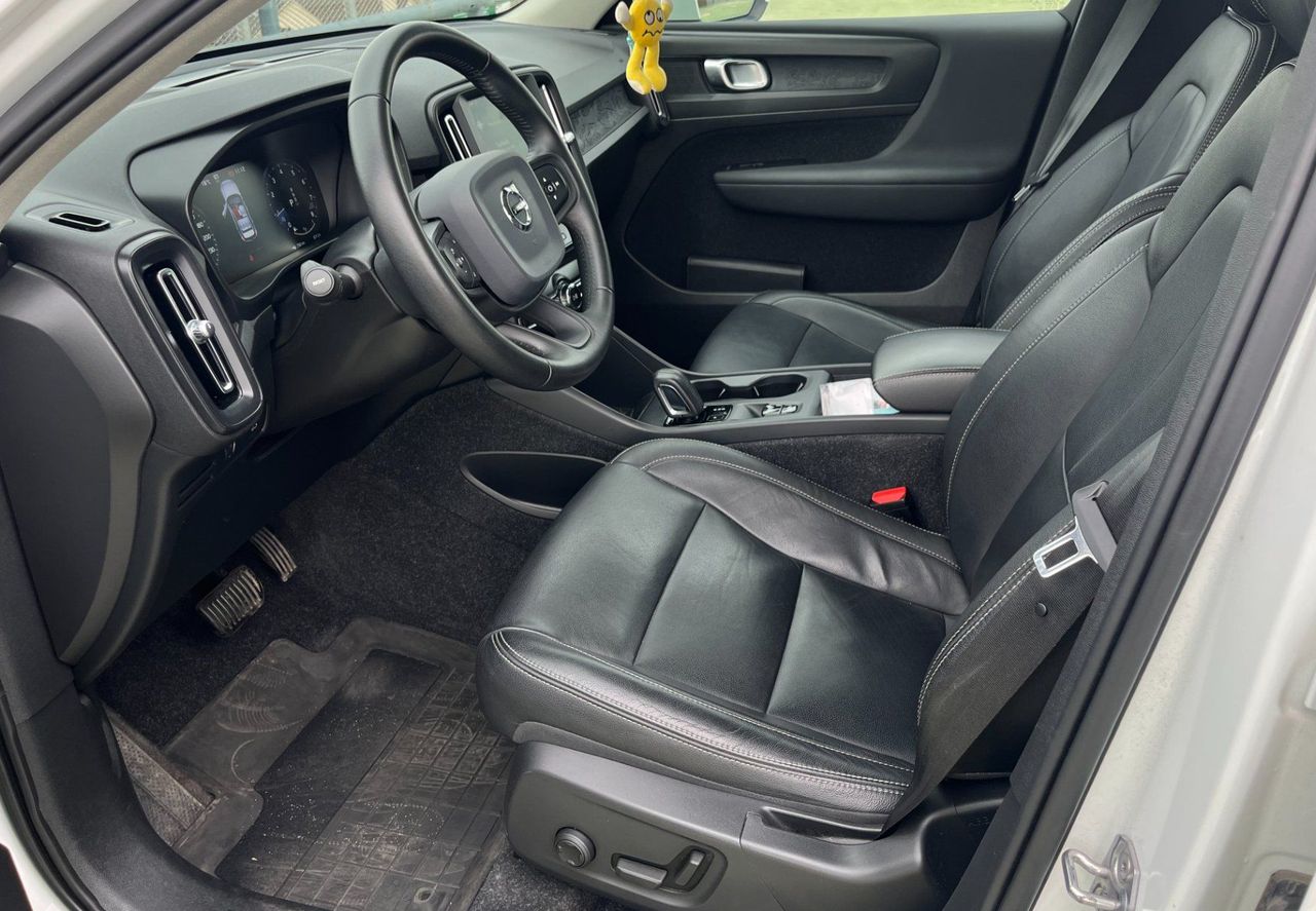 Zunanja slika - Volvo XC40 - T3 Momentum Avt. ACC. LED. NAVI. VZR. KAM. - 11