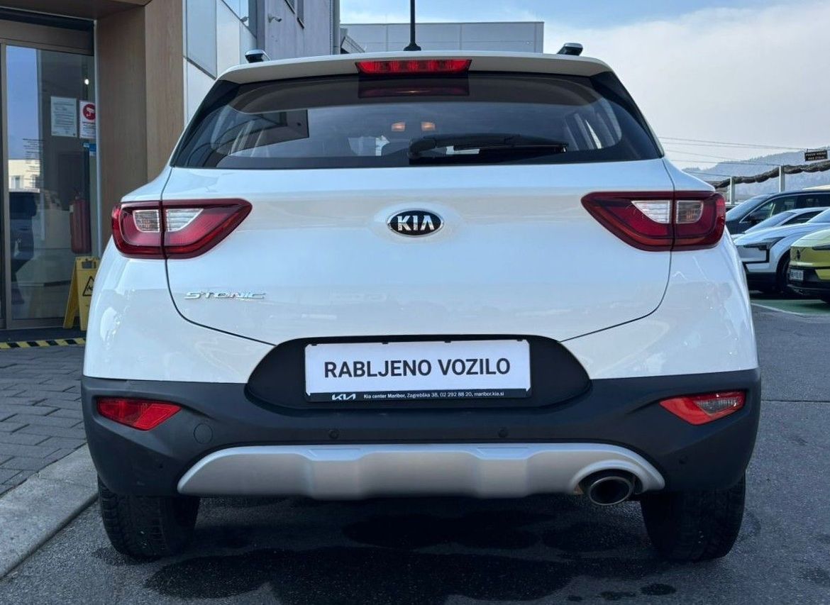 Zunanja slika - KIA Stonic - 1.25 DPI FUN ISOFIX-SENZORJI ZADAJ-DAB+ - 4