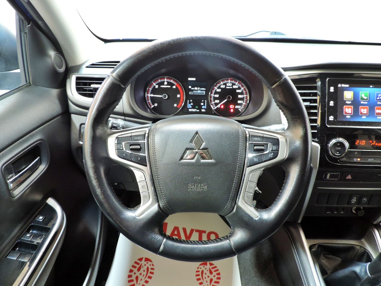 Zunanja slika - Mitsubishi L 200 - L200 Club Cab 4WD 2,2 DI-D Invite - 14