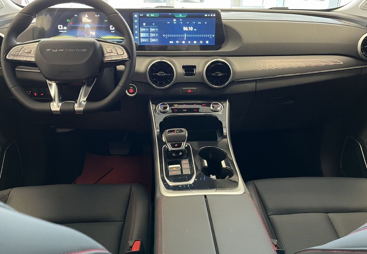 Zunanja slika - Forthing Forthing T5 EVO - T5 Evo 1.5 T-GDI LUXURY - NA ZALOGI - my 2025 - - 8