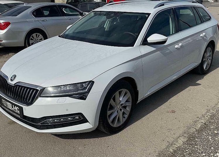 Zunanja slika - Škoda Superb - 2.0 TDI 150ks °AUTOMATIC°  °FULL LED° °VIRTUAL° - 1