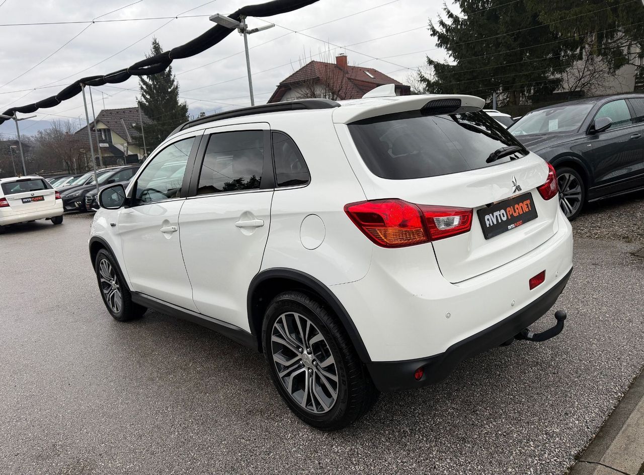 Zunanja slika - Mitsubishi ASX - 2.2 DI-D 4WD AUT. Intense+ XENON NAVI PANO KAMERA - 3