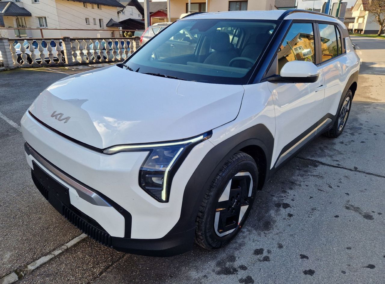 Zunanja slika - KIA EV3 - STAR 58Kw - 3