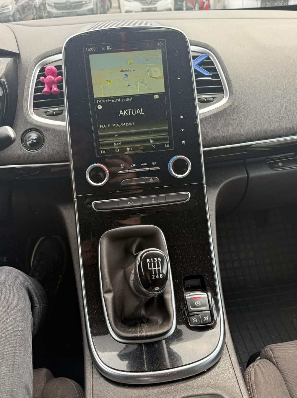 Zunanja slika - Renault Espace - dCi 130 Energy Start Stop Zen - 8