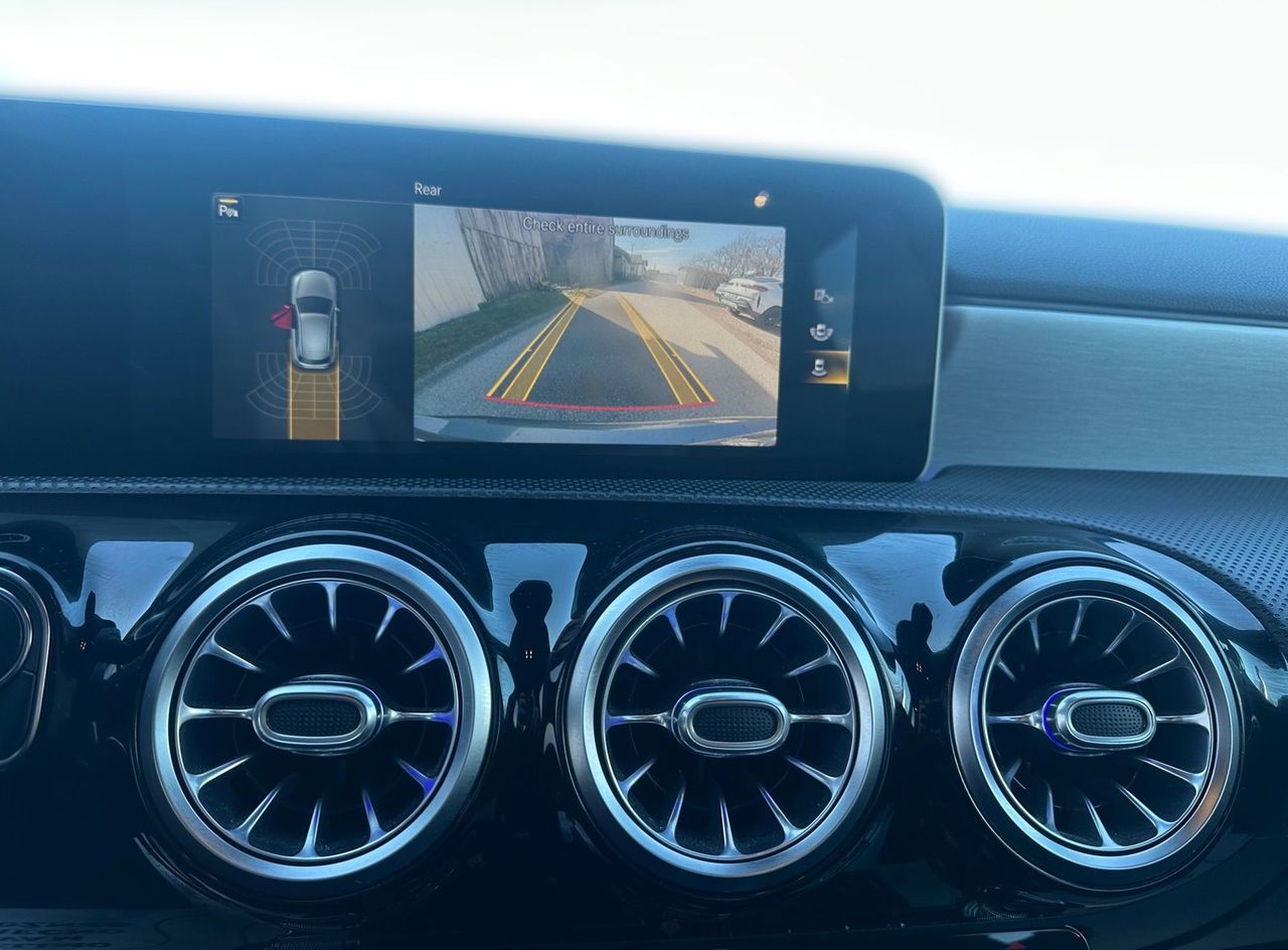 Zunanja slika - Mercedes-Benz A-Razred - 35 AMG 4MATIC + DTC LED KAM NAVI PDC RADAR TOP - 16