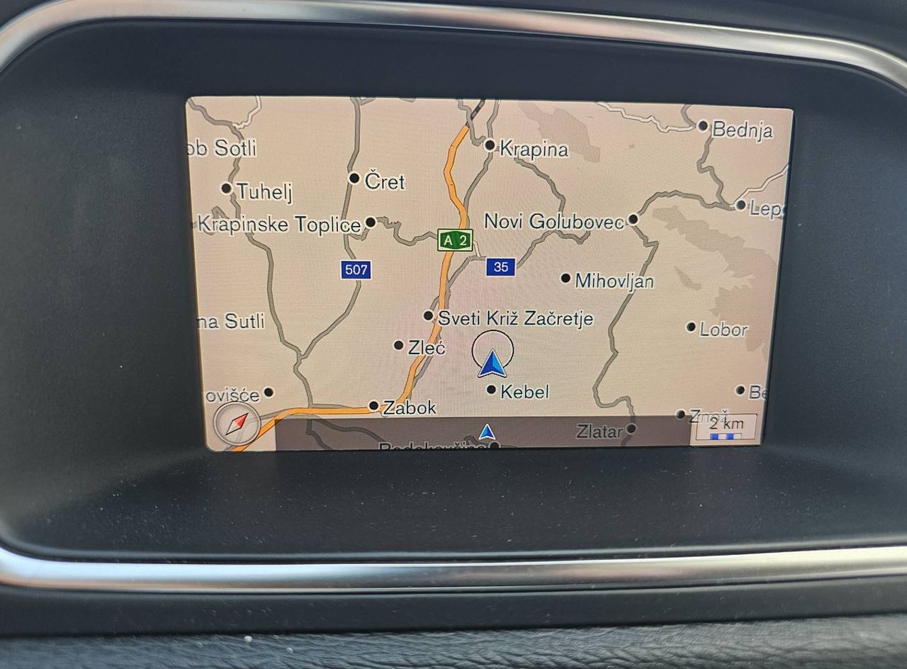 Zunanja slika - Volvo V40 - D2 Kinetic - 15