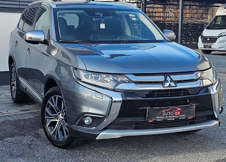 Zunanja slika - Mitsubishi Outlander - 2.2 DI-D -AUT-4WD INSTYLE+ 7 sed.-LED NAVI-KAMERA- - 3
