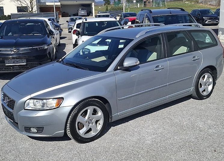 Zunanja slika - Volvo V50 - 1.6 TD  115 KM - tehnični do 3.2027 - 1