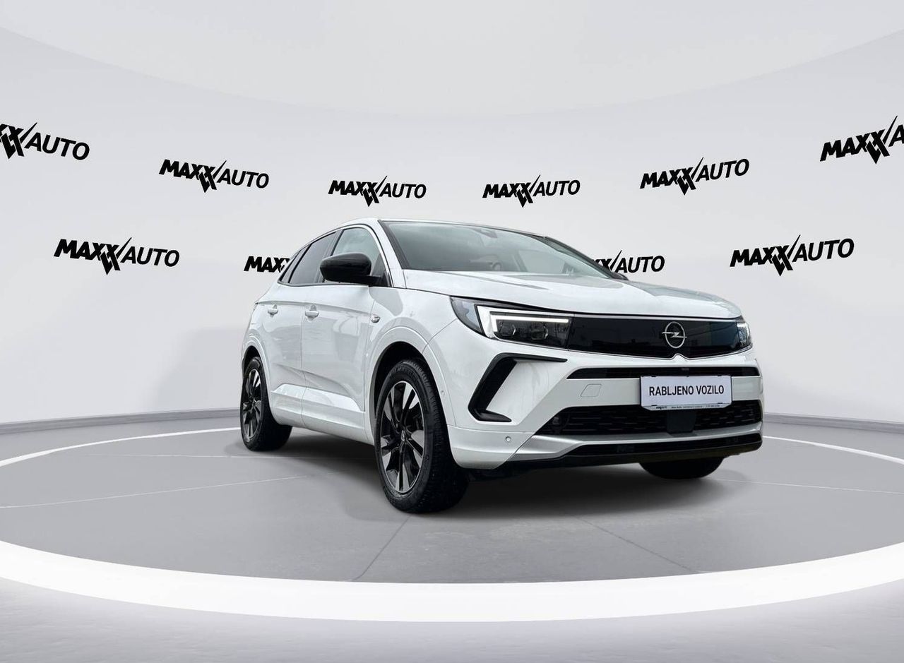 Zunanja slika - Opel Grandland - 1.5 D AUT ULTIMATE ACC MRTVI KOT GRETJE SED+VOLAN - 3