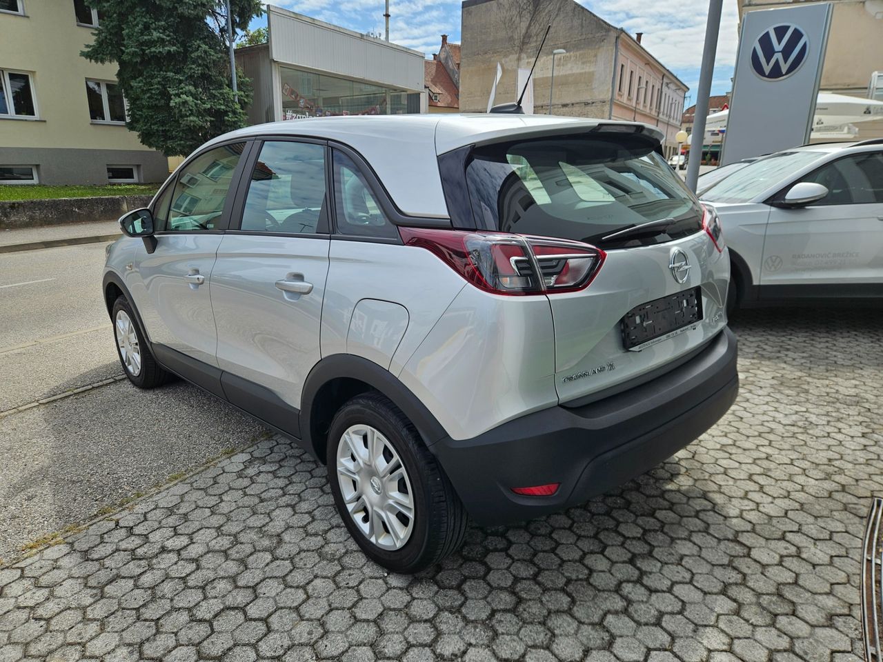 Zunanja slika - Opel Crossland X - 1.2 TURBO 81KW S S ENJOY - 4