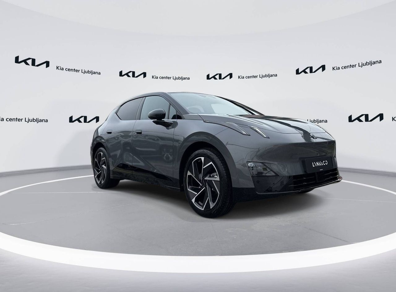 Zunanja slika - Lynk & Co 02 - More ugodna cena s subvencijo 6.500€ - 3