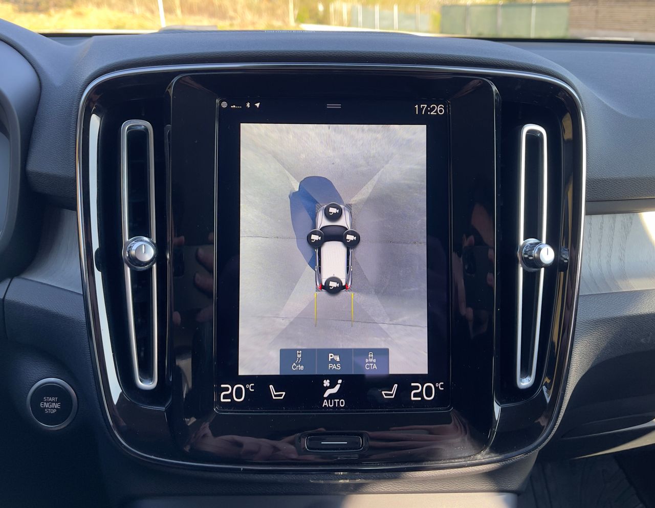 Notranja slika - Volvo XC40 - B4P AWD Inscription Avt. - 14