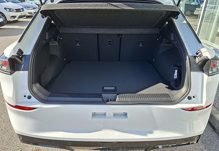 Zunanja slika - VW T-Roc - 1.5 eTSI R-line DSG 110  150 - 11