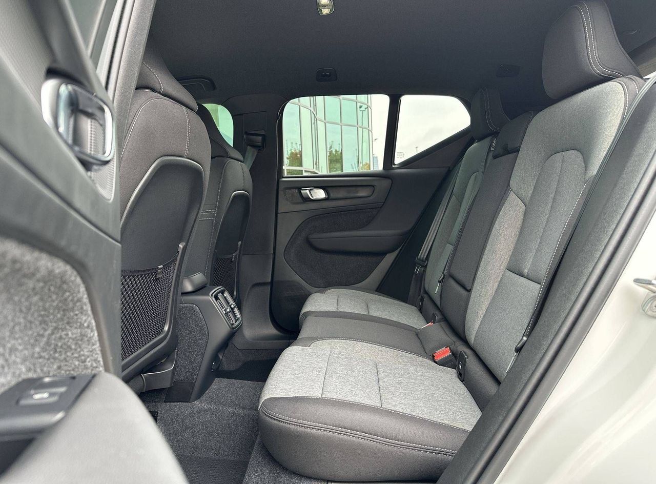 Zunanja slika - Volvo XC40 - B3 P Core AT DCT... - 11