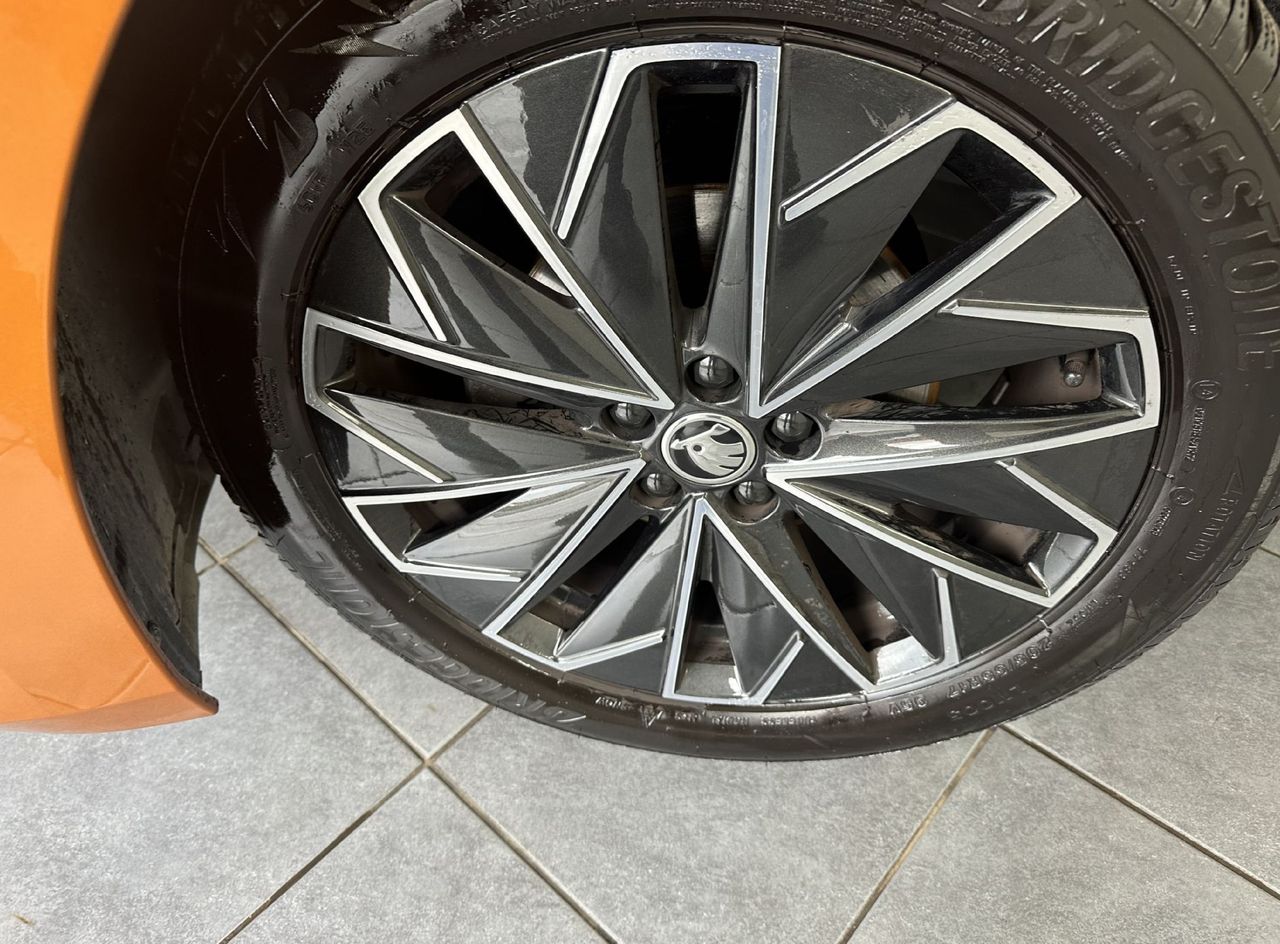 Zunanja slika - Škoda Kamiq - Selection 1.0 TSI 85 kW.LED.KAMERA.2024.23.000 KM - 4