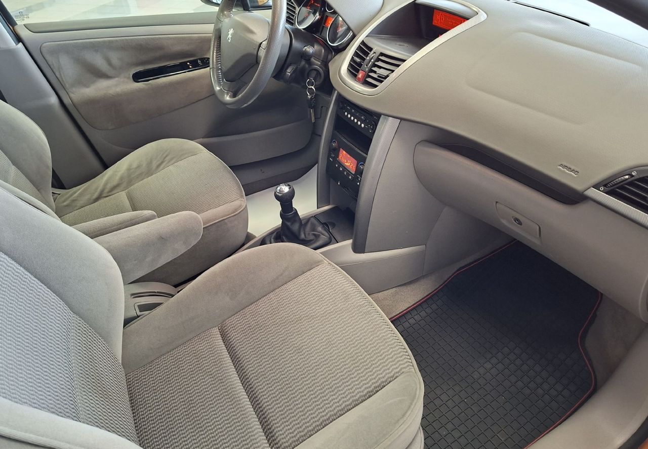 Zunanja slika - Peugeot 207 - PREMIUM 1.4 16V-HITRI KREDIT-ODLIČEN- - 8
