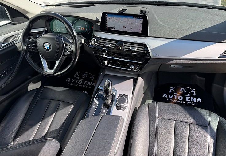 Zunanja slika - BMW Serija 5 - Touring: 530d xDrive - PANO - LED - 360KAM - HEADUP - 19 - 11